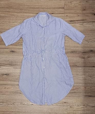 Elegantna košulja-haljina sa prugama, idealna za ležerne ili