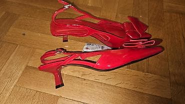 peti talas: Stradivarius crvene salonke/sandale sa otvorenom petom - Model — 5