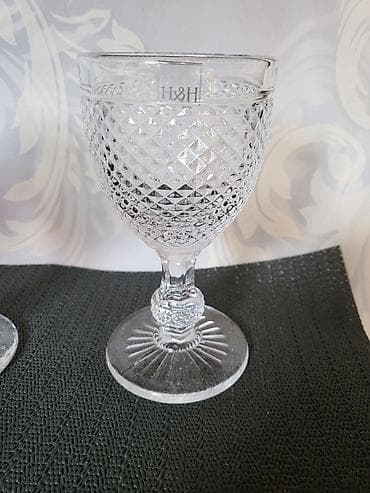 kronenbourg blanc casa: Case za vino H i H,vintaz Italija. Case dijamantski rad,pefekne sve — 10