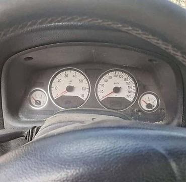 osigurac za instrument tablu scenic: KM SAT INSTRUMENT TABLA BELA ZA OPEL ASTRA G | Svi delovi za Opel — 1