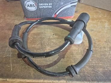 Other Vehicles: Reno Scenic Rx4 senzor brzine točka (ABS senzor) - Tip — 1