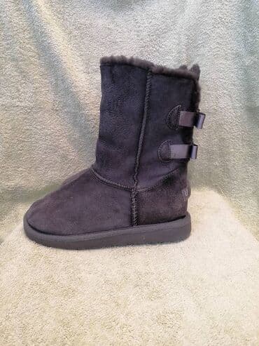 Venčanice i aksesoari: Čizme, UGG, 38 — 7