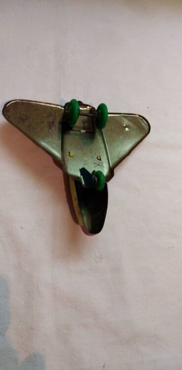 rubi 10 epizoda sa prevodom: Mehanotehnika avion Strela 10 cm. raspon krila 11 — 2
