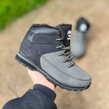 Women's Sneakers and athletic shoes: Čizme — 1