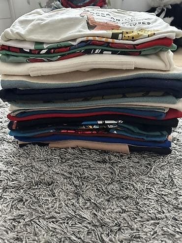 lacoste decije patike: Dogovor oko cene. Majice, duksevi, dzemperi. Sve je kao novo, noseno — 1