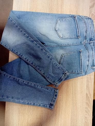 leprsave pantalone: Velicina,M. Cena 800 — 1