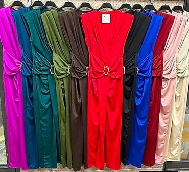 prodajem stvari zrenjanin: ✨ Haljina 3100 dinara 👜 ✨📌📌 #haljine #novakolekcija #prodajahaljina — 2