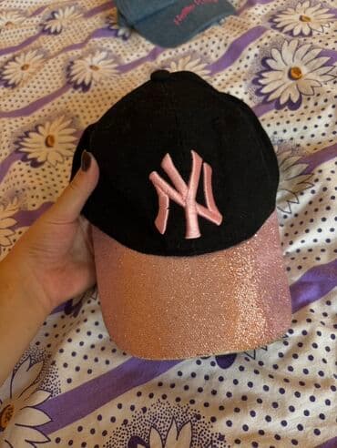 Women's Clothing: Color - Black — 1