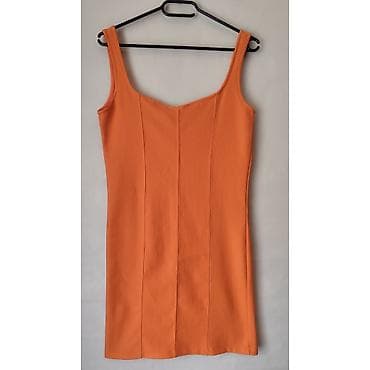 haljine turske prodaja: Stradivarius haljina na bretele – narandžasta - Model: uska — 1