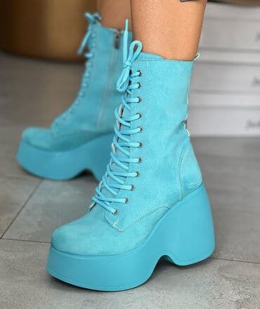 grubin obuca beograd: Novooo 
Br :36-40
Visina pete:10cm — 2