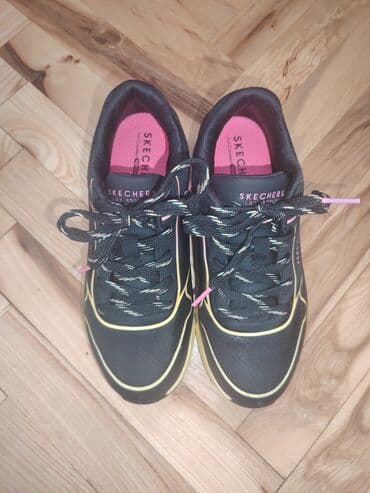 Dečije patike br. 33 UG 20cm - Brend: Skechers - Model sa vazdušnim na lalafo.rs Dečije patike br. 33 UG 20cm - Brend: Skechers - Model sa vazdušnim