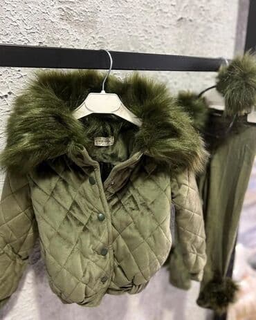 decije odelo: Toplo postavljene plišane trenerkice za devojčice u kompletu sa rajfom — 8