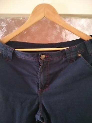 farmerke sa tregerima muske: Pantalone – veličina M, tanke i letnje. Opis: - Boja: tamnoplava — 4
