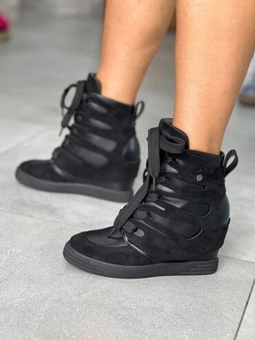 grubin obuca beograd: Br 36-40
Peta:10cm — 2