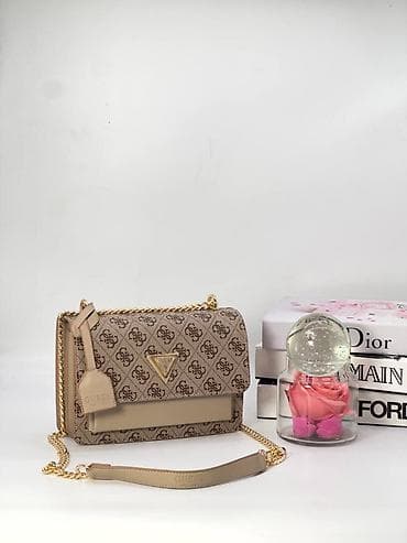 Upaljači i prateća oprema: Tasnice 
pk — 3