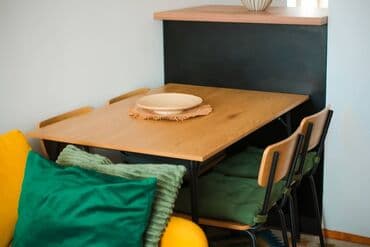 Sets of table and chairs: Cena seta: 9.995 RSD (moguća kupovina i odvojeno) Topao, skandinavski — 1