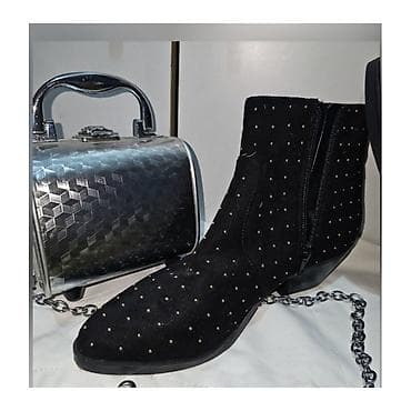 kožne gležnjače: Crne ženske gležnjače sa nitnama - Gležnjače od crnog materijala sa — 2