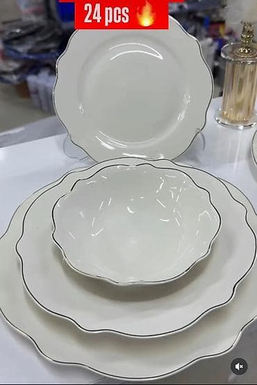 lav case za vodu: Set tanjira – 24 delova - Elegantni porcelanski/keramički servis u — 1