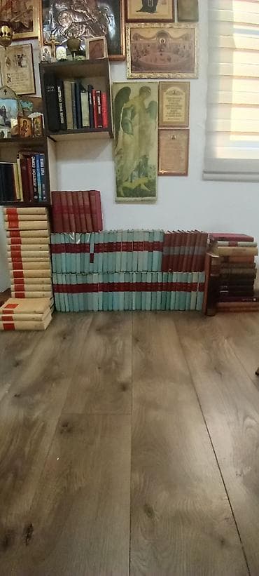 stari ramovi za slike: 140 knjiga u odličnom stanju — 10
