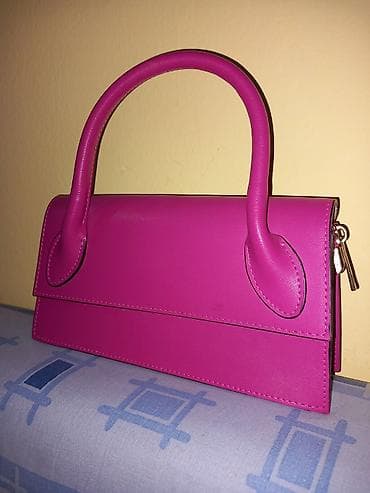 rajfovi za kosu h: Ženska torbica – fuksija/roze - Elegantna ručna torba sa zaobljenim — 3