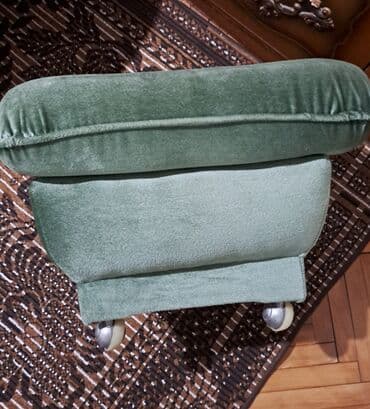 namestaj vrbas: Tabure-takođe u odličnom stanju, bez oštećenja mebla, točkići — 6