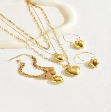 Jewellery: 1700 — 13