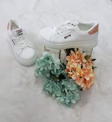 planeta asics patike: 36-41
2000 — 6