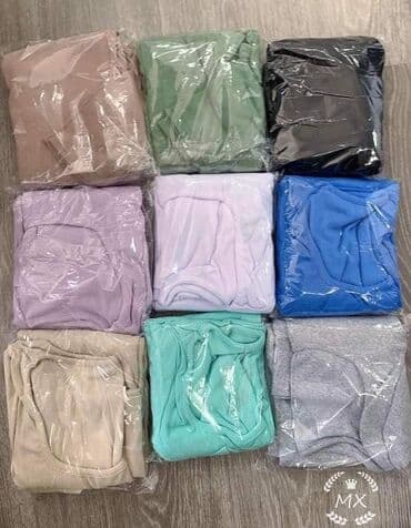 novogodisnje haljine za devojcice: Haljina: 1600 dinara 
2.kom = 2200 dinara — 2