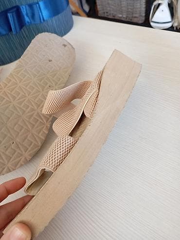 ara obuca novi sad: Dve vrste obuće: 1) Zimske slip-on patike/čizme - Crna vodoodbojna — 5