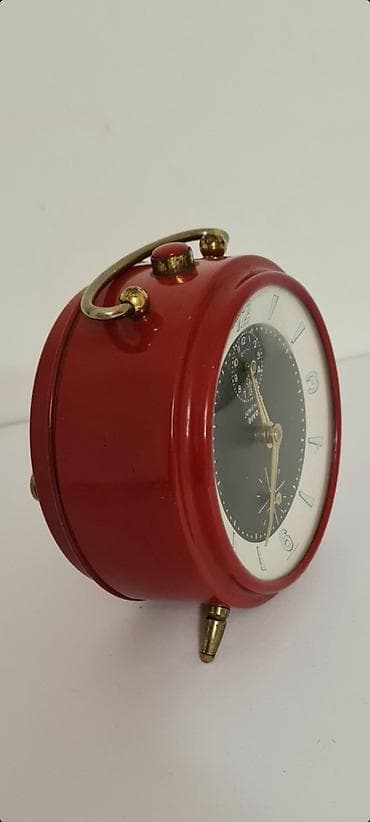 Tools & Equipment: ★ Na prodaju lep, crveni nemački kolekcionarski sat-budilnik stare — 8
