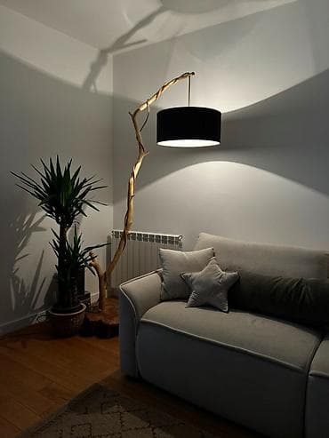 namestaj: Podna lampa model Grana Upoznajte našu jedinstvenu podnu lampu od — 2