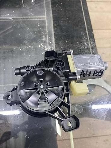 roda presvlake za auto: MOTORIC PODIZACA STAKLA ZA AUDI A4 - 8W0959802 | Motoric prednjih — 1