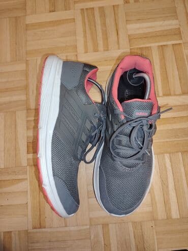 Ženska obuća: Adidas, 42.5, bоја - Šareno — 3