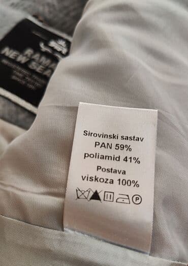 M, Sa postavom — 9