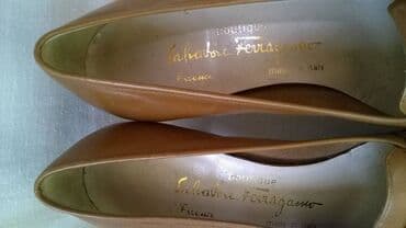 piccadilly obuca novi sad: Cipele zenske Salvatore Ferragamo Italy br.38 gaziste 24,5 cm.sve — 5