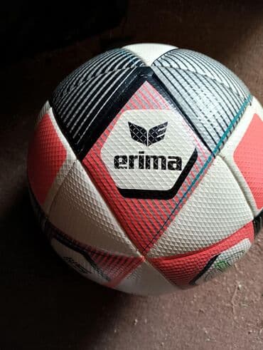 Rekviziti za vežbanje: Lopte su original, nove Lopte kojim se trenutno igra mocart prva liga