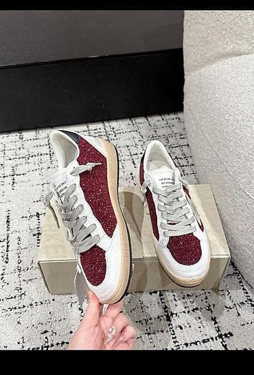 Ženske patike sa šljokicama – model sa zvezdom Golden Goose Ballstar