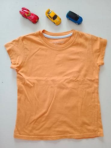 ugg srbija cena: Majice za dečake realno veličina 4 god Cena za obe 300 din uplata — 1