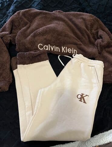 sandale zatvorene na prstima: Calvin Klein, Bez dezena — 1