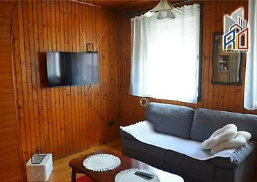 zlatibor kuca prodaja: Na prodaju useljive 2 kuće u mirnom delu Uba! Ukupna površina 180m2 — 8