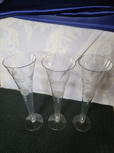 Drinking Glasses: Case za vino,kristalno staklo,rucna gravura iz 2000ih.god. Case za — 7