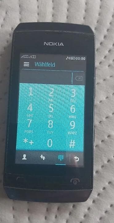 sokovnik i blender 2 u 1: Nokia touch telefon sa dve SIM kartice - Ekran osetljiv na dodir — 2