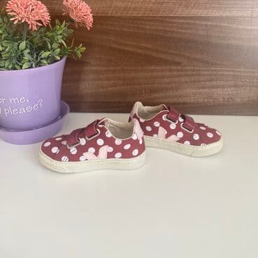 mikrofoni za decu: Prelepe original Veja patike za devojcice Nosene par puta,u super — 5