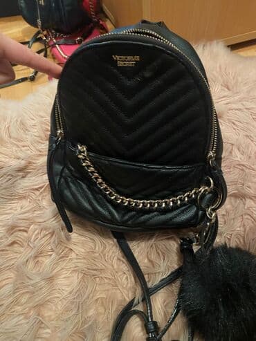 Torbe: Victoria’s Secret kozni original ranac 3000 din — 3
