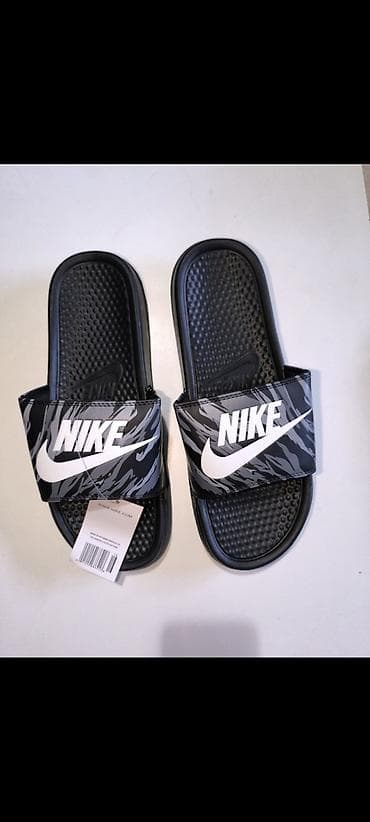 jeftine muske pidzame: Nike i druge sportske papuče – više modela i dezena Opis: - Sportske — 10
