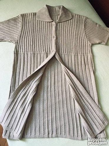 Končani komplet drap boje, nov. Komplet se sastoji od majce bez rukava