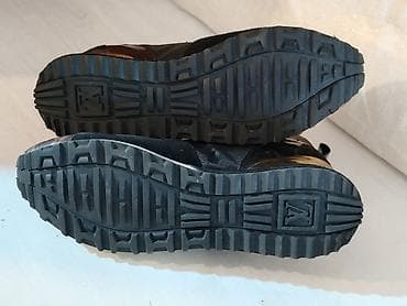 ravne cipele zenske: Zenske patike Louis Vuitton Run Away broj 40 Odlicno stanje Broj 40 — 6