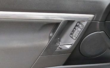 reno megan 1.9 dci: TAPACIR VRATA ZA OPEL VECTRA C OD 2002. DO 2008. GOD. | Polovni — 2