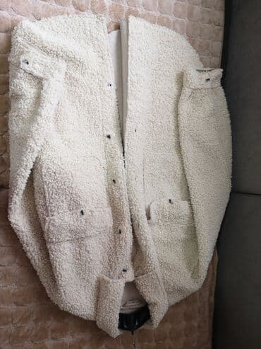 parka h m: Ženska teddy/šerpa jakna–košulja, veličina M. - Boja: krem/ekru - — 1