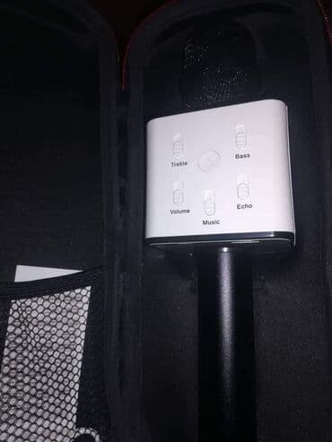 pritisak u gumama 15570 r13: PONOVO DOSTUPNO U crnoj boji Odlican karaoke mikrofon sa zvucnikom — 5